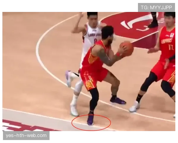 反常识型：折射手球判罚规则揭秘，这种情况为什么不算犯规？