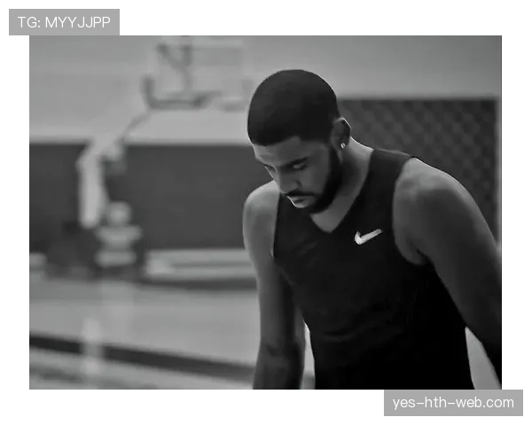 凯里·欧文这身街拍，突然觉得他把打球当副业了